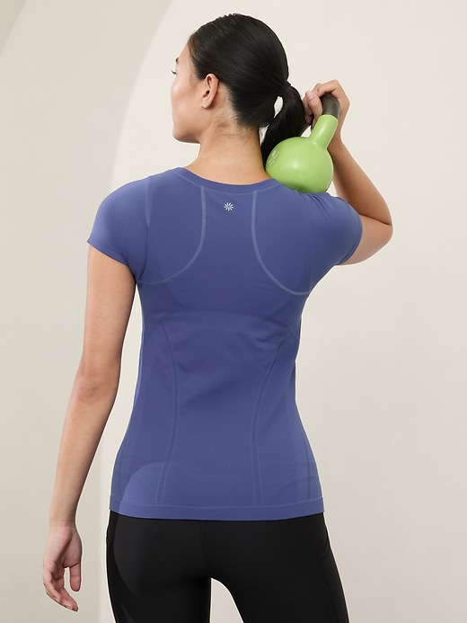 Image number 2 showing, Momentum Seamless Tee