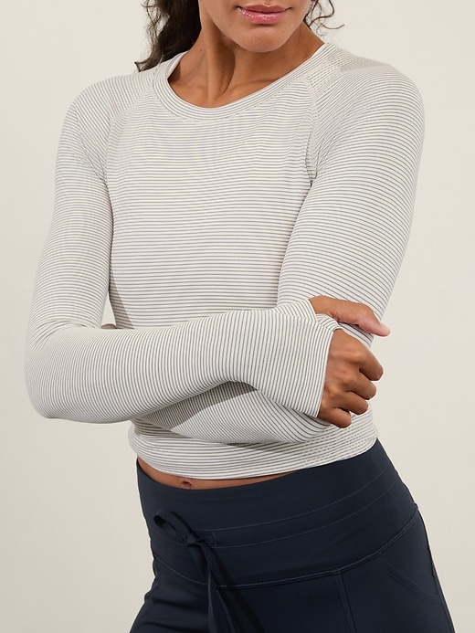 Image number 5 showing, Momentum Seamless Top