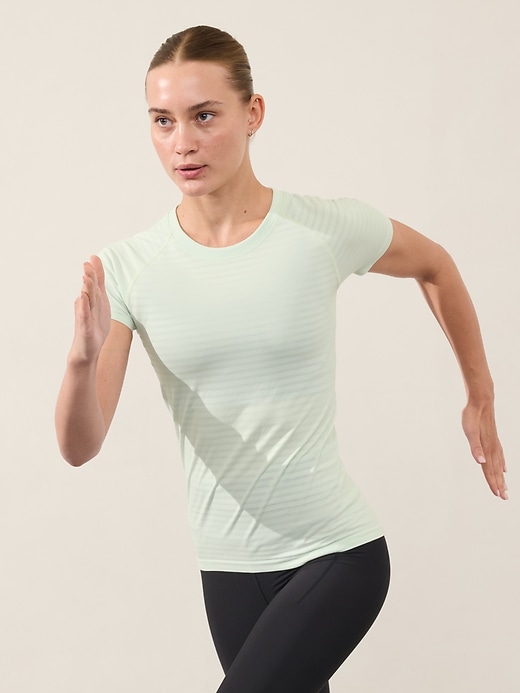 Image number 1 showing, Momentum Seamless Tee