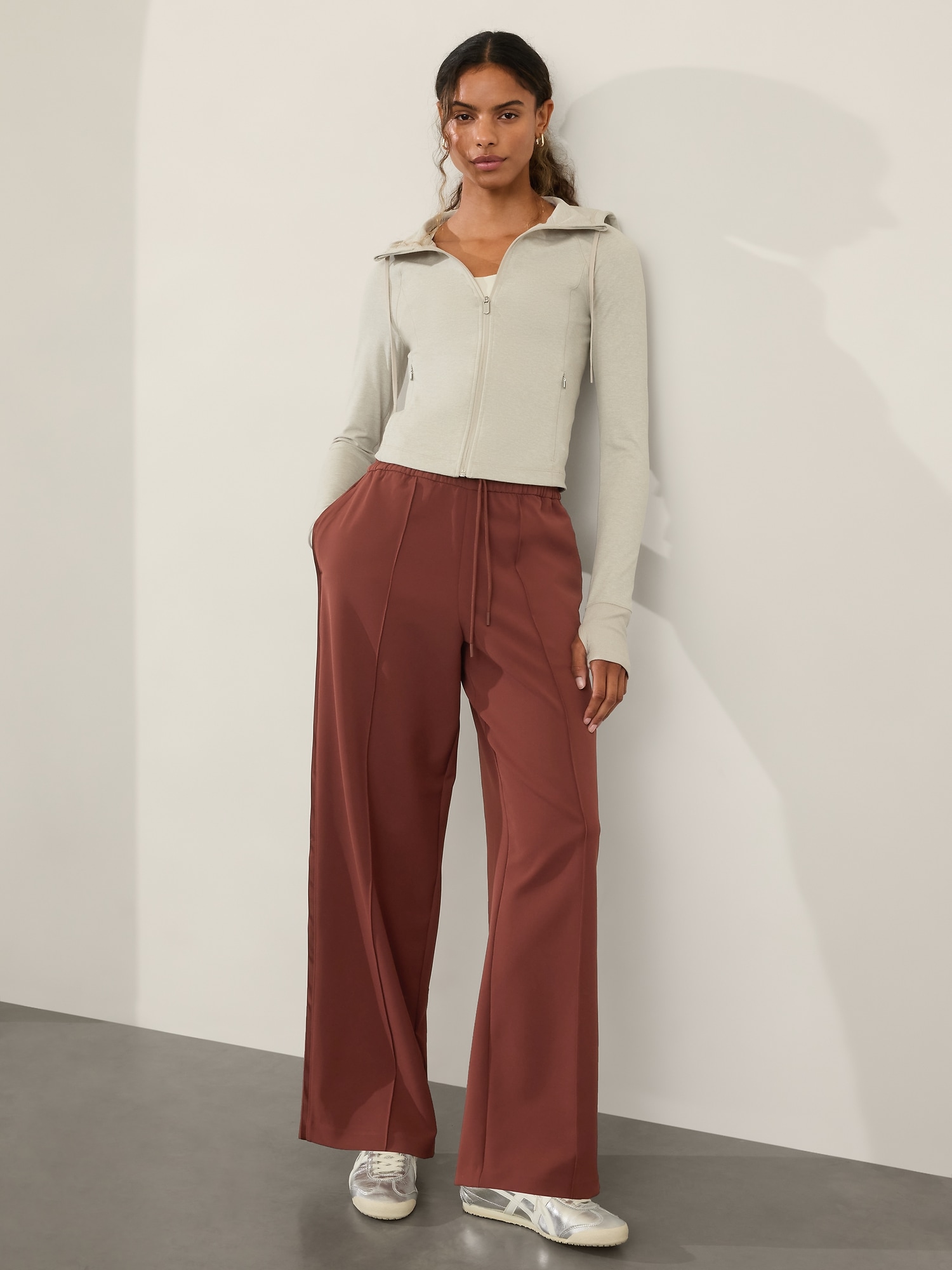 Endeavor High Rise Relaxed Pant