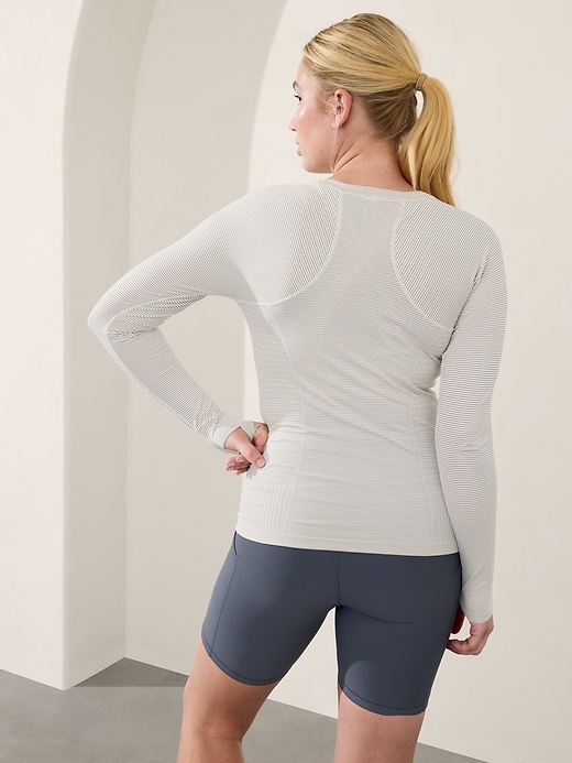 Image number 8 showing, Momentum Seamless Top