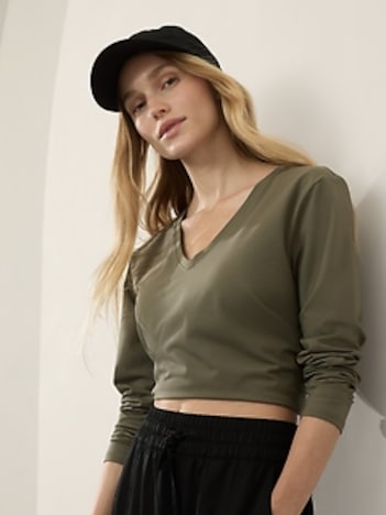 Essential V-Neck Top