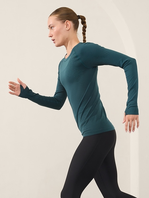 Image number 6 showing, Momentum Seamless Top