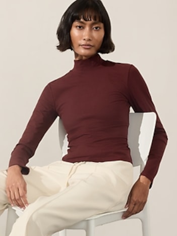 Signature Rib Turtleneck