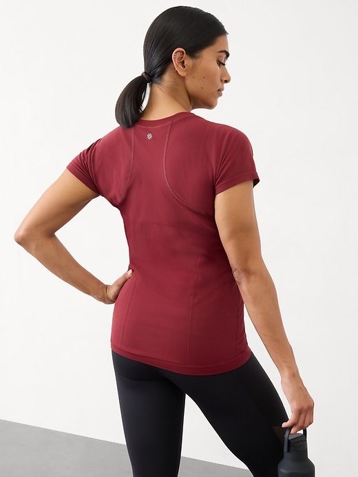 Image number 2 showing, Momentum Seamless Tee