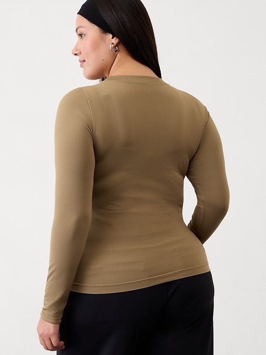 Renew Seamless Crewneck Top