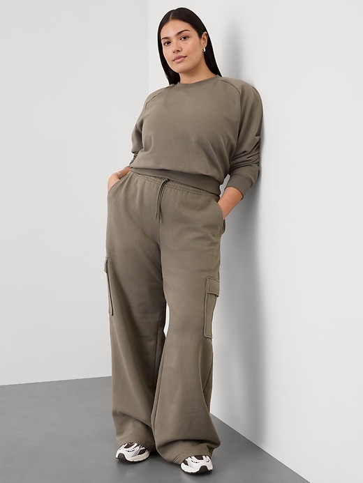 Image number 6 showing, Easy Fleece Mid Rise Straight Cargo Pant