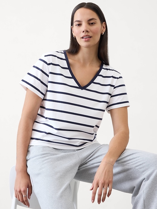 Image number 3 showing, Essential V-Neck Tee