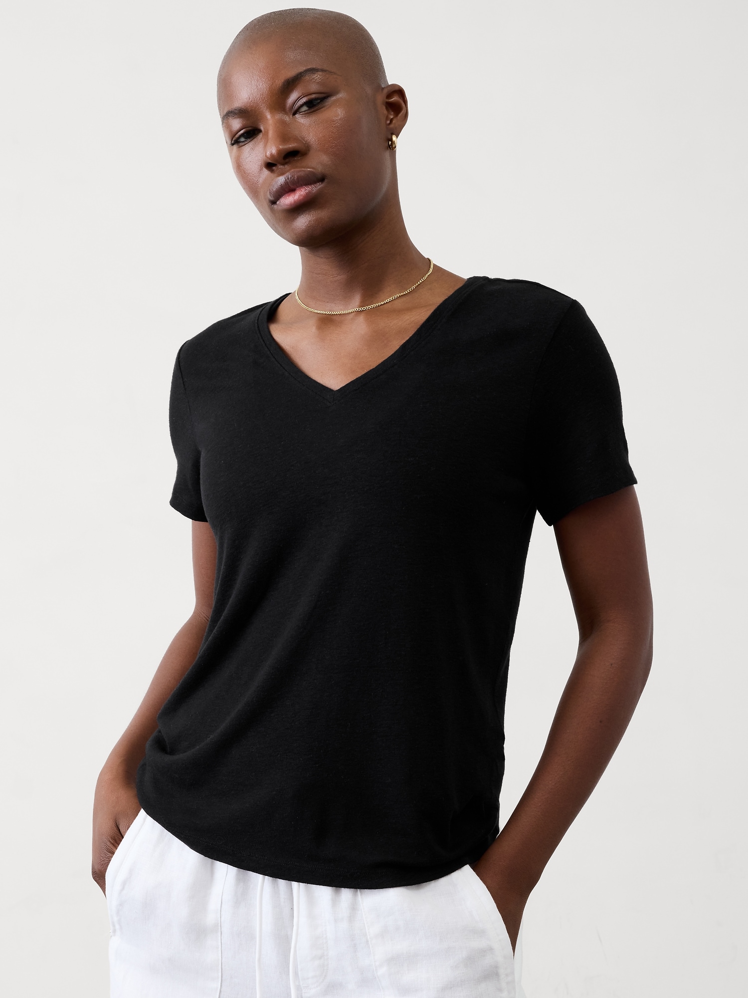 Getaway Linen Blend V-Neck Tee