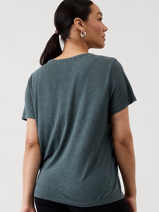 Image number 6 showing, Getaway Linen Blend V-Neck Tee