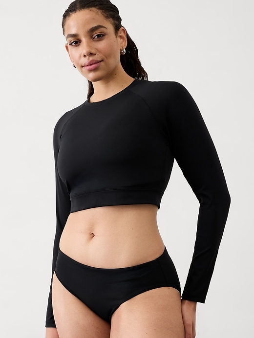 Image number 4 showing, Crop Rashguard