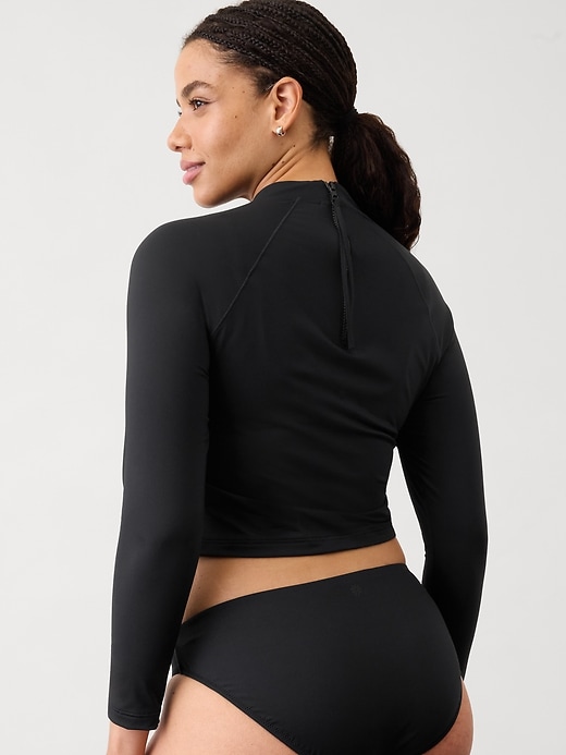 Image number 4 showing, North Point Crop Rashguard