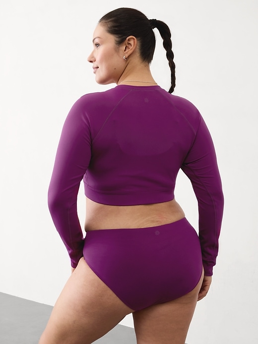 Image number 4 showing, Crop Rashguard