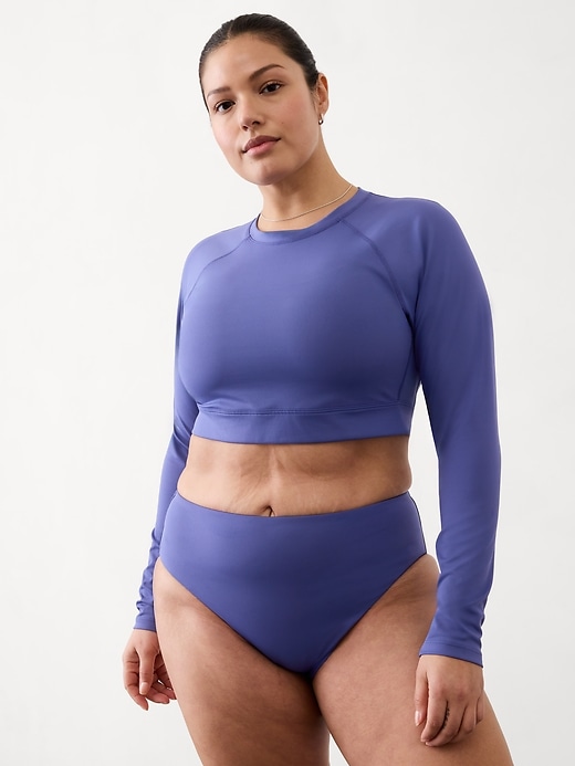 Image number 4 showing, Crop Rashguard