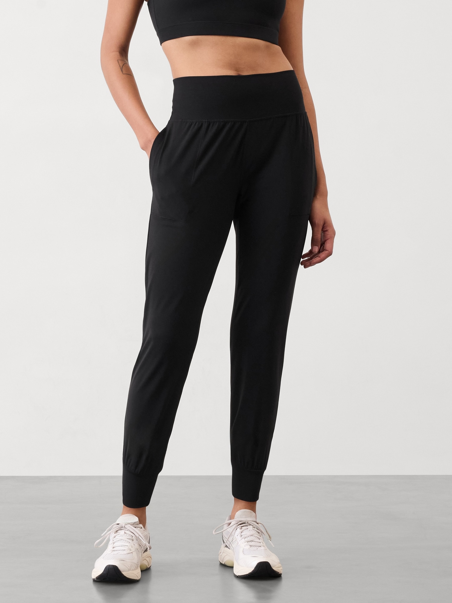 Salutation High Rise Jogger