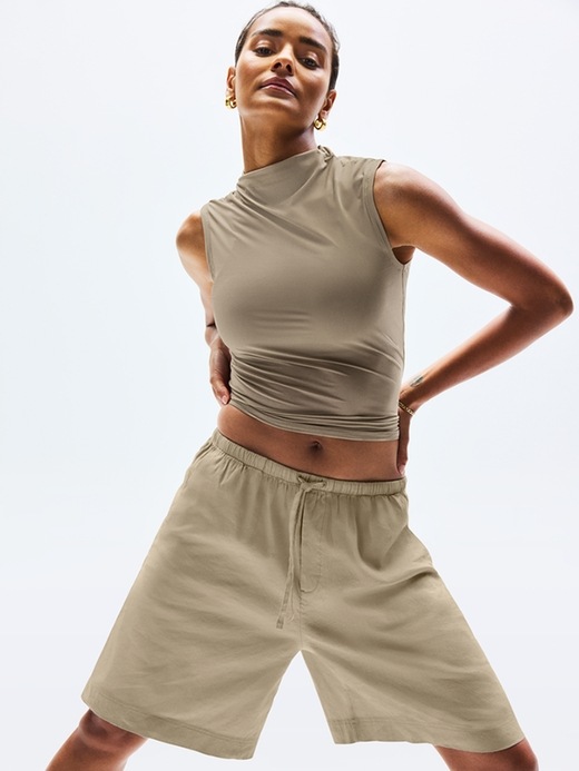 Paradise Mid Rise 8" Bermuda Short