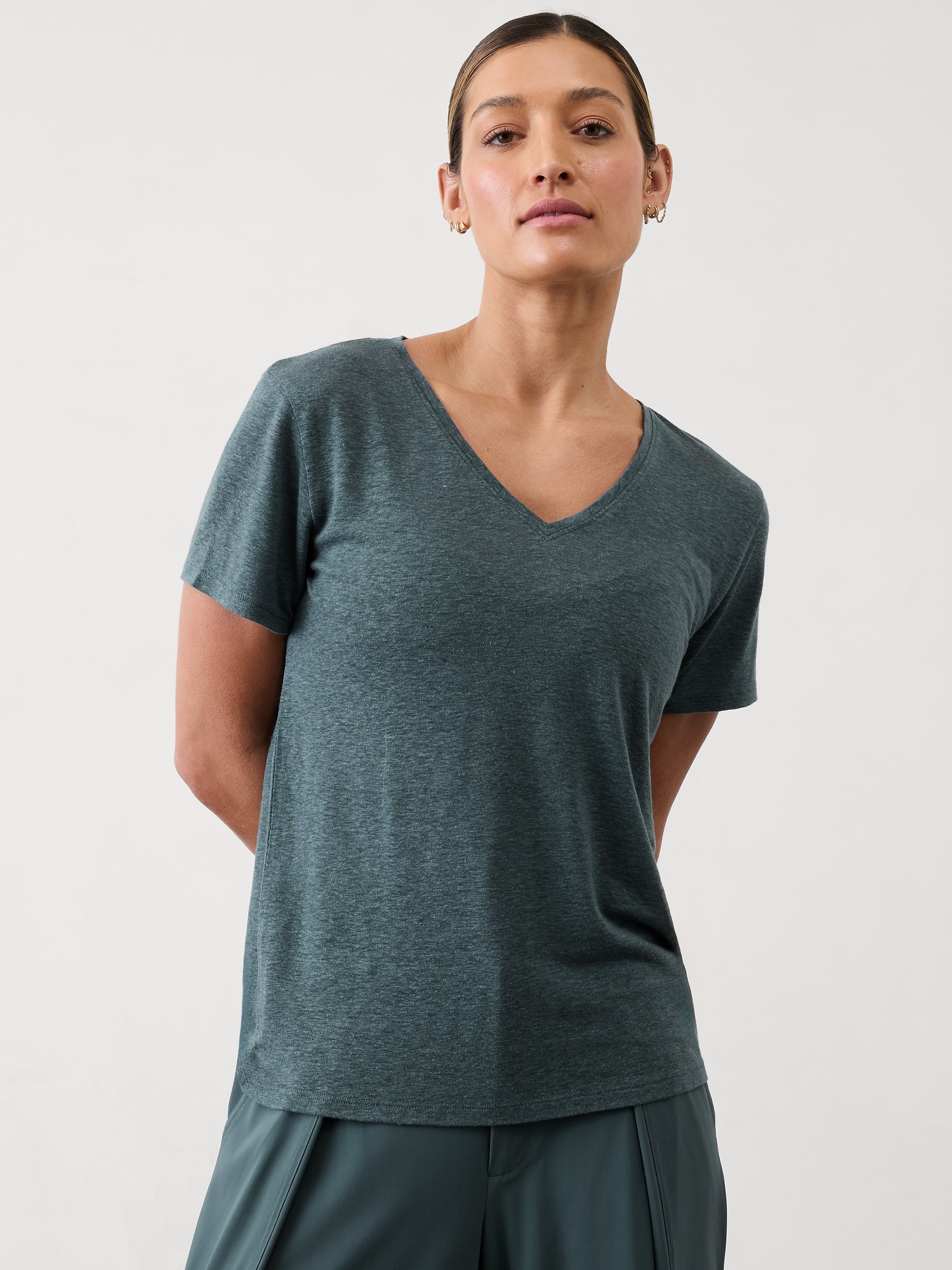 Getaway Linen Blend V-Neck Tee