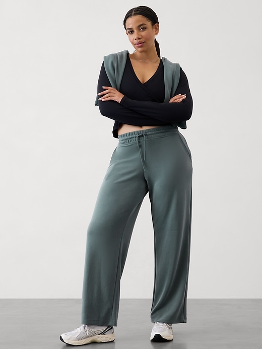 Image number 4 showing, Seasoft Mid Rise Straight Pant