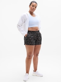 Weekender Mid Rise 3" Run Short