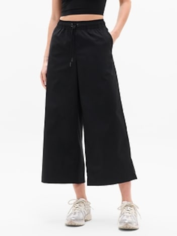 Midday Mid Rise Crop Poplin Pant