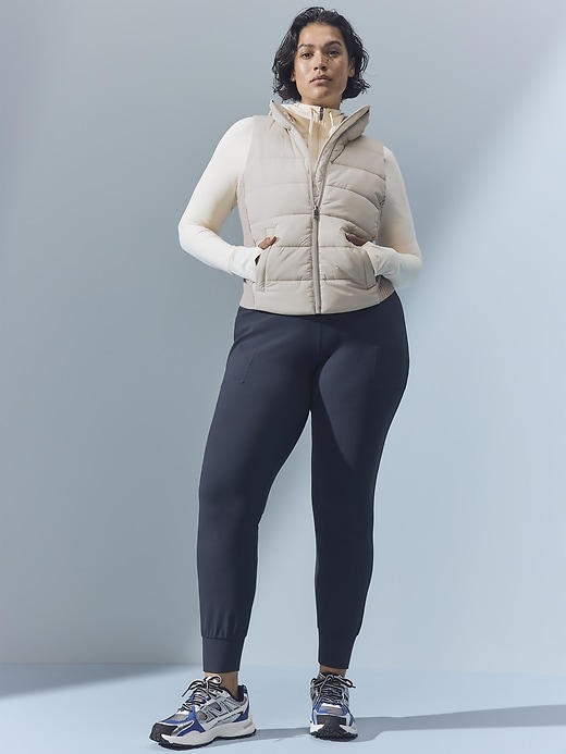 Image number 7 showing, Salutation High Rise Jogger