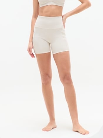 Salutation Stash High Rise 5" Short