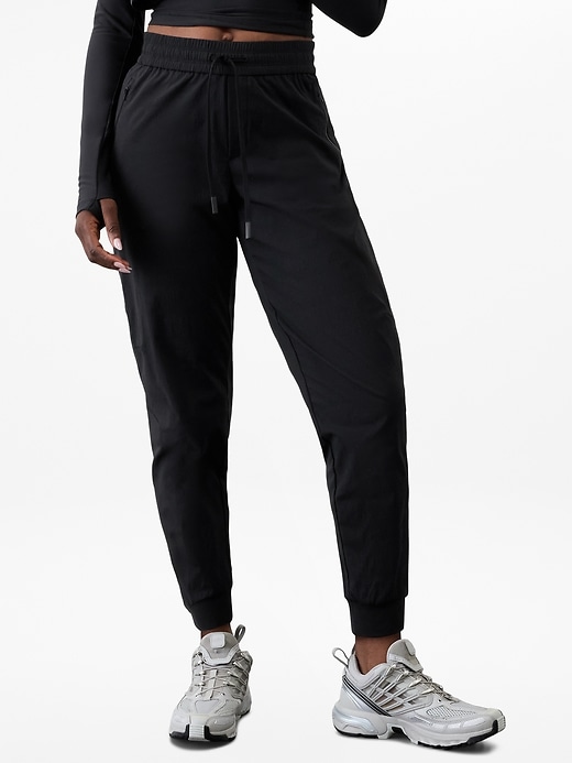 Image number 7 showing, Trekkie Relaxed Mid Rise Jogger