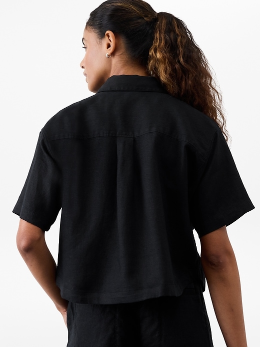 Image number 2 showing, Retreat Linen Short Sleeve Shirt