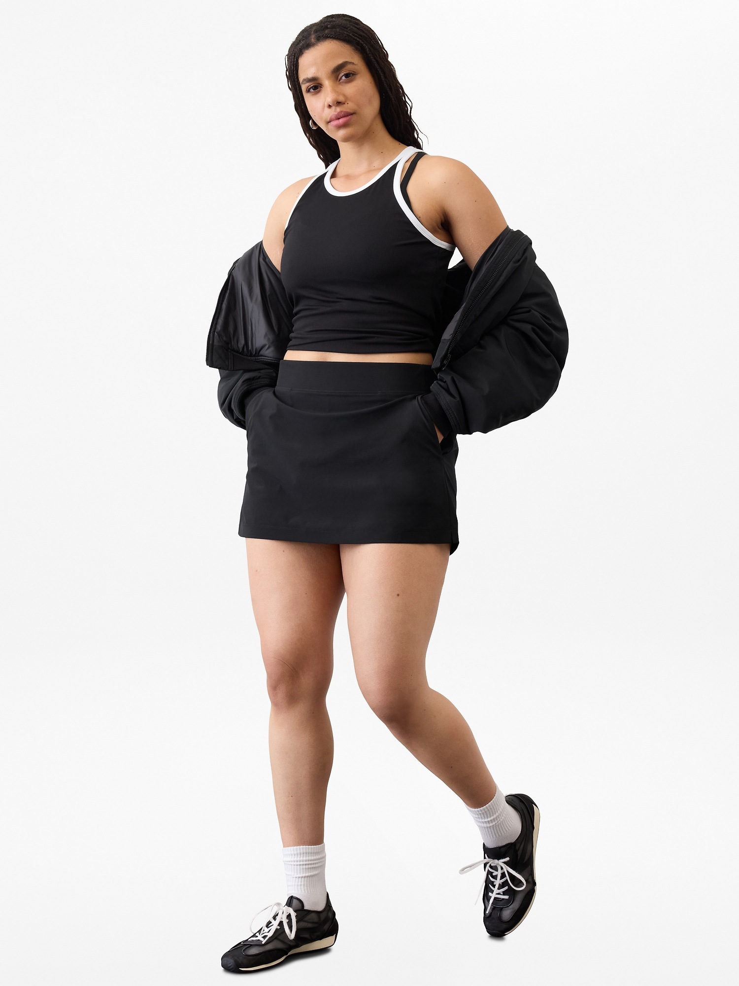 Женская юбка-шорты Athleta Brooklyn Mid Rise 13.5" Skort, цвет: Чёрный — фото 5