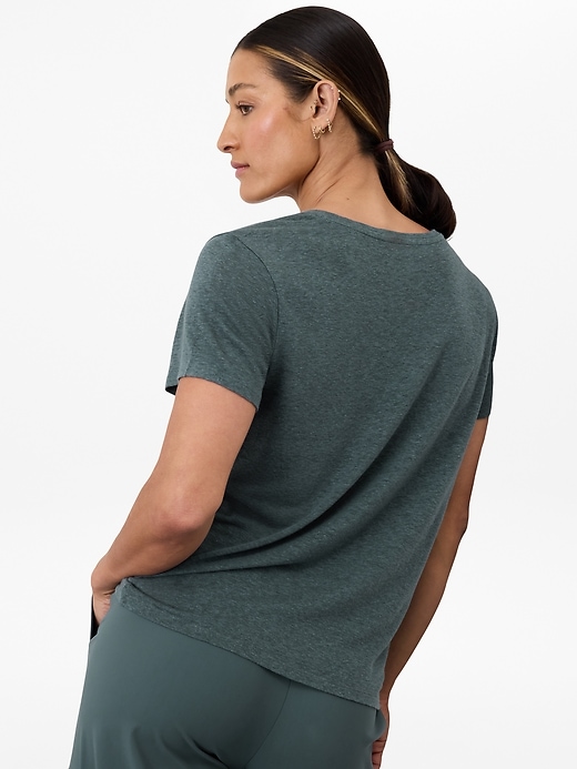 Image number 2 showing, Getaway Linen Blend V-Neck Tee