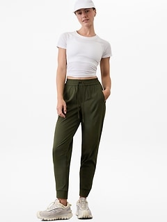 Trekkie Relaxed Mid Rise Jogger