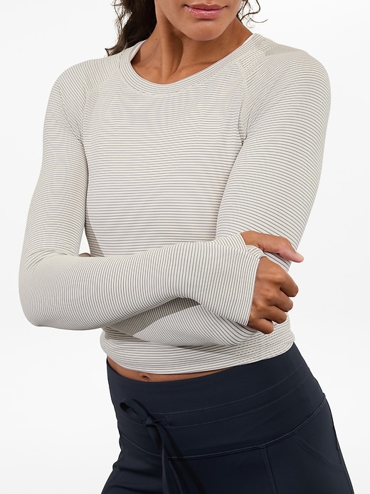 Image number 1 showing, Momentum Seamless Top
