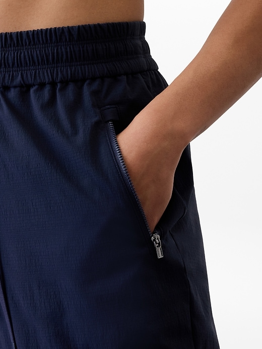 Image number 3 showing, Trekkie Relaxed Mid Rise Jogger