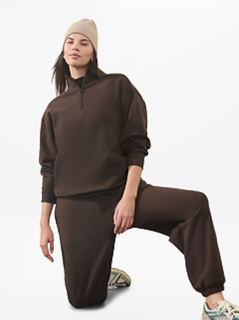 Forever Fleece 1/4 Zip Sweatshirt