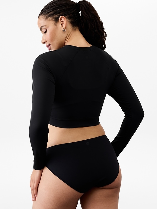 Image number 4 showing, Crop Rashguard
