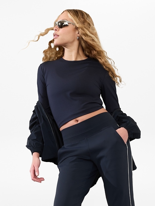 Image number 2 showing, Essential Top