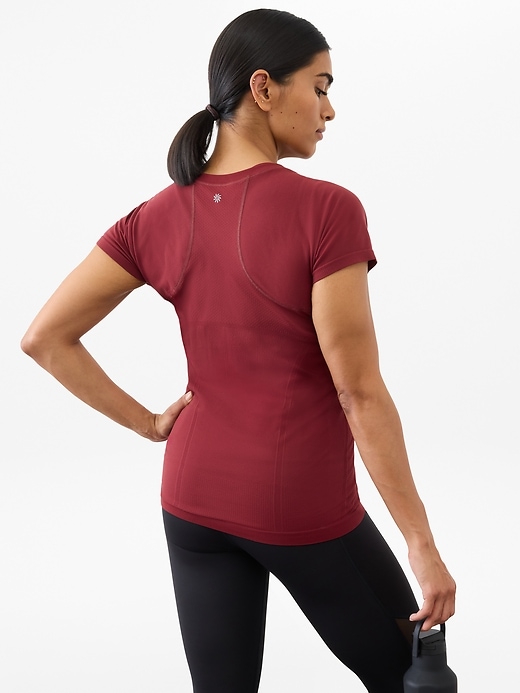 Image number 2 showing, Momentum Seamless Tee