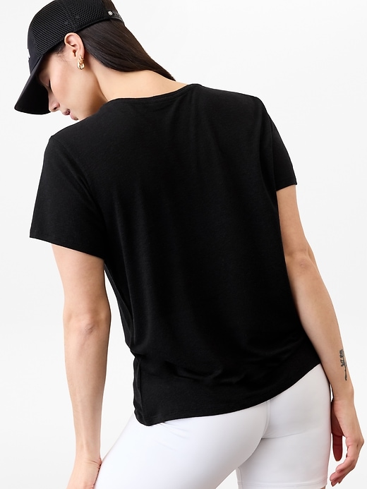 Image number 2 showing, Getaway Linen Blend Tee