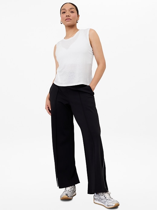 Image number 5 showing, Getaway Linen Blend Muscle Tank