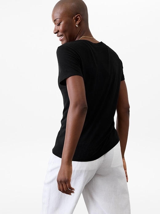 Image number 6 showing, Getaway Linen Blend V-Neck Tee