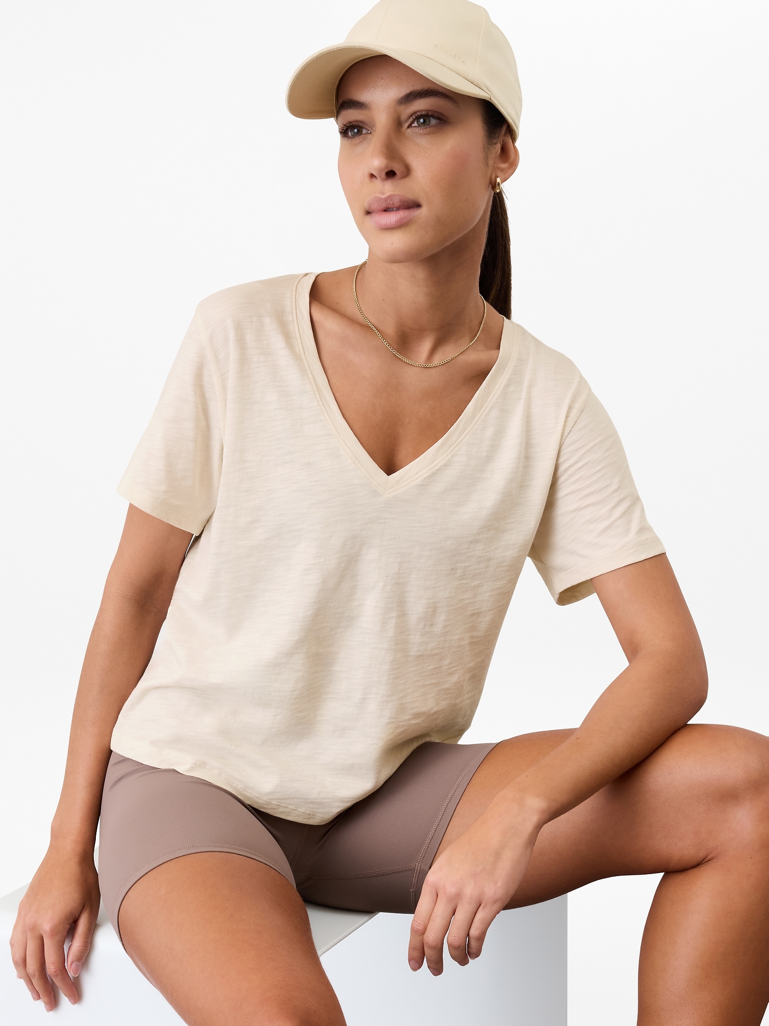 Essential Slub V-Neck Tee