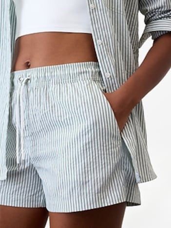 Midday Mid Rise Poplin Short