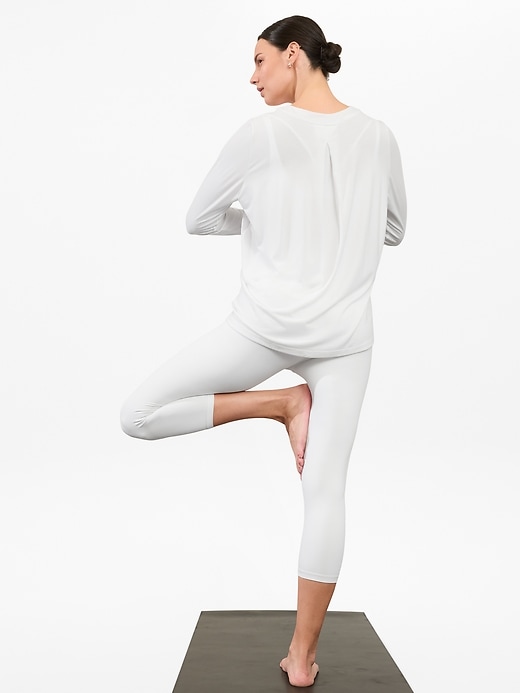 2 of 8 showing, with the color Bright White of product With Ease Top