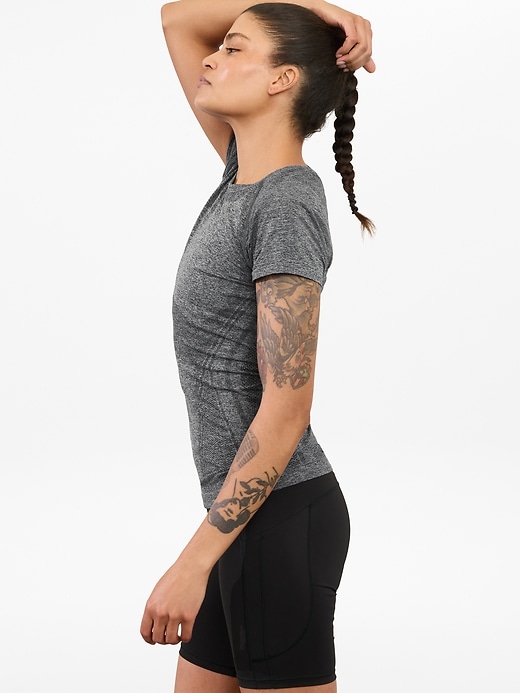 Image number 5 showing, Momentum Seamless Heather Tee