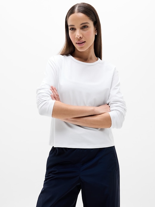 Image number 1 showing, Essential Top