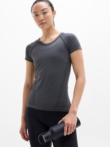 Momentum Seamless Tee