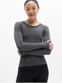View large product image 1 of 3. Momentum Seamless Top