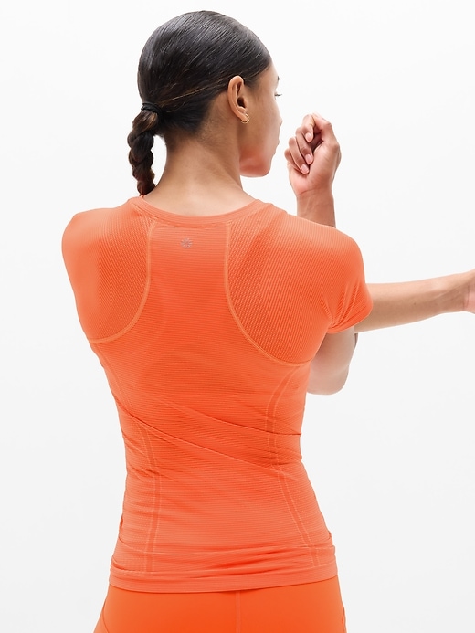 Image number 5 showing, Momentum Seamless Tee