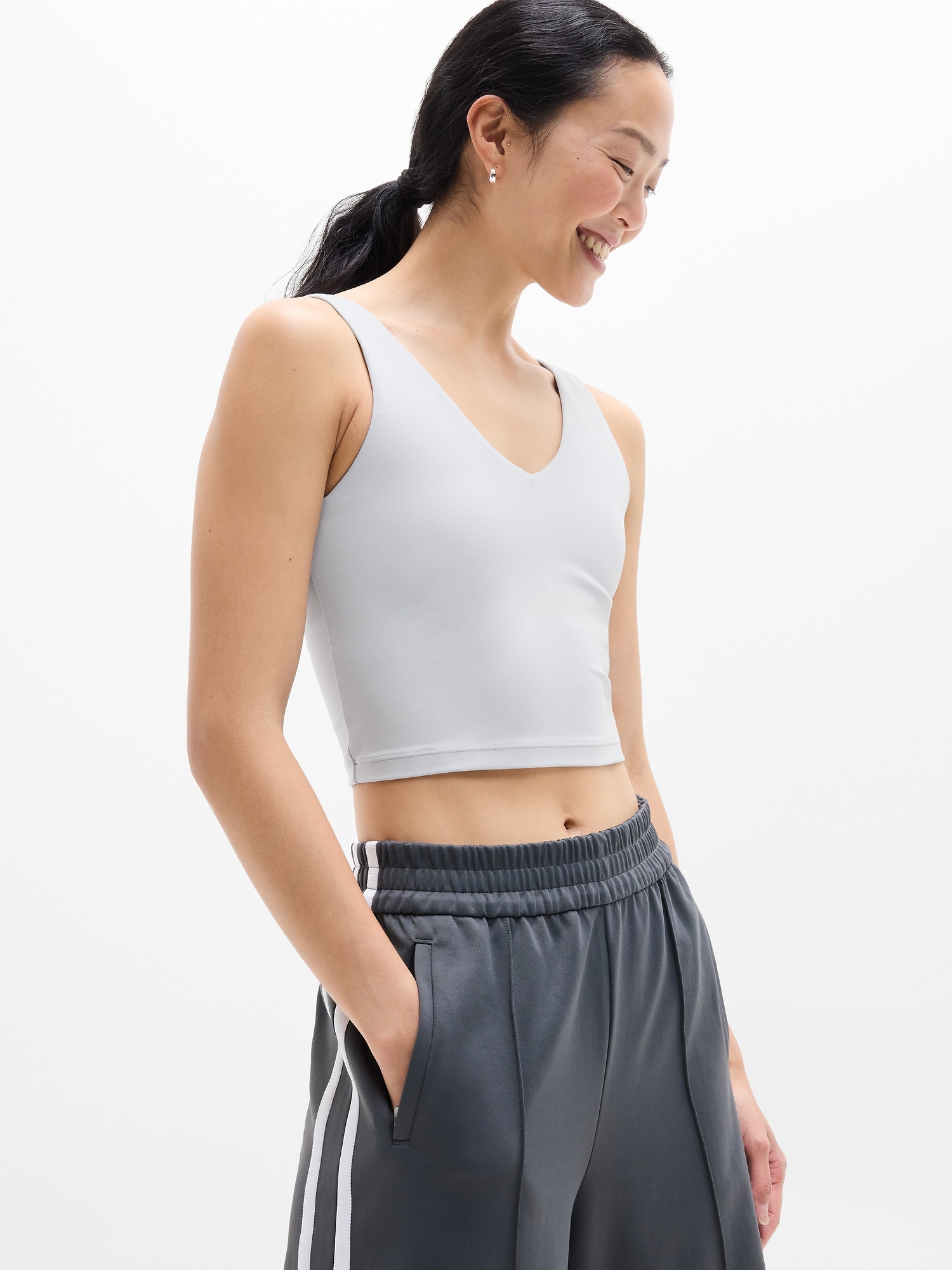 Athleta Transcend V-neck Crop Sports Bra A-c In Multi