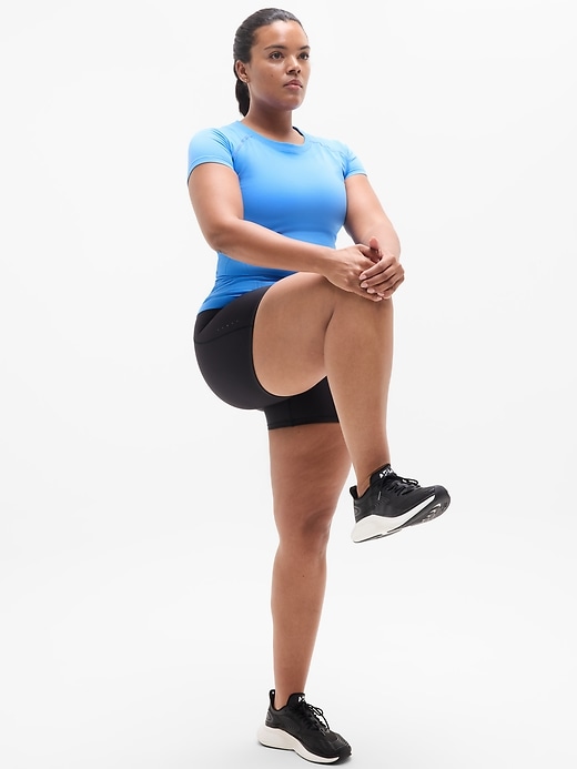 Image number 5 showing, Momentum Seamless Tee